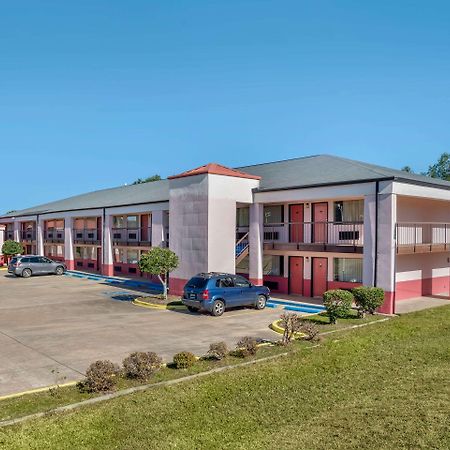 Econo Lodge Inn & Suites Forest Exteriér fotografie